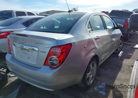 2015 Chevrolet Sonic Ltz Auto из США, поврежденный, VIN 1G1JE5SB9F4109584